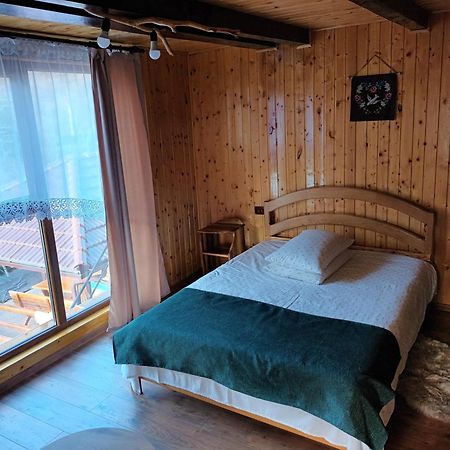 Casa Bunicii Hotel Costesti  Ruang foto